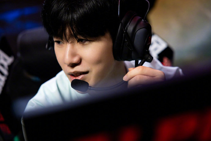 全能锋线 全能锋线