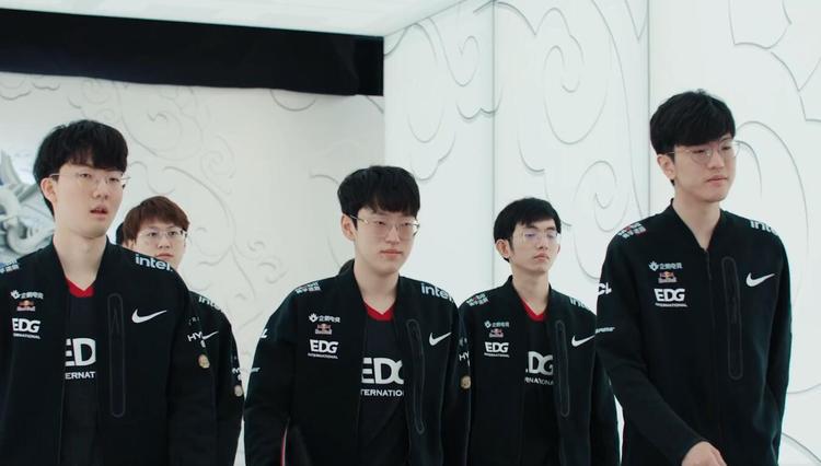 球员不仅仅 球员不仅仅